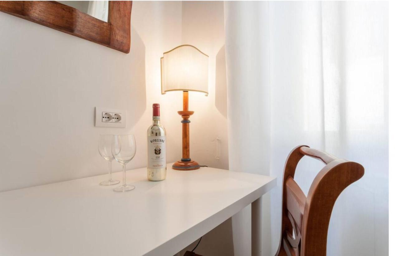 Santo Spirito Boutique Apartments Флоренція Екстер'єр фото